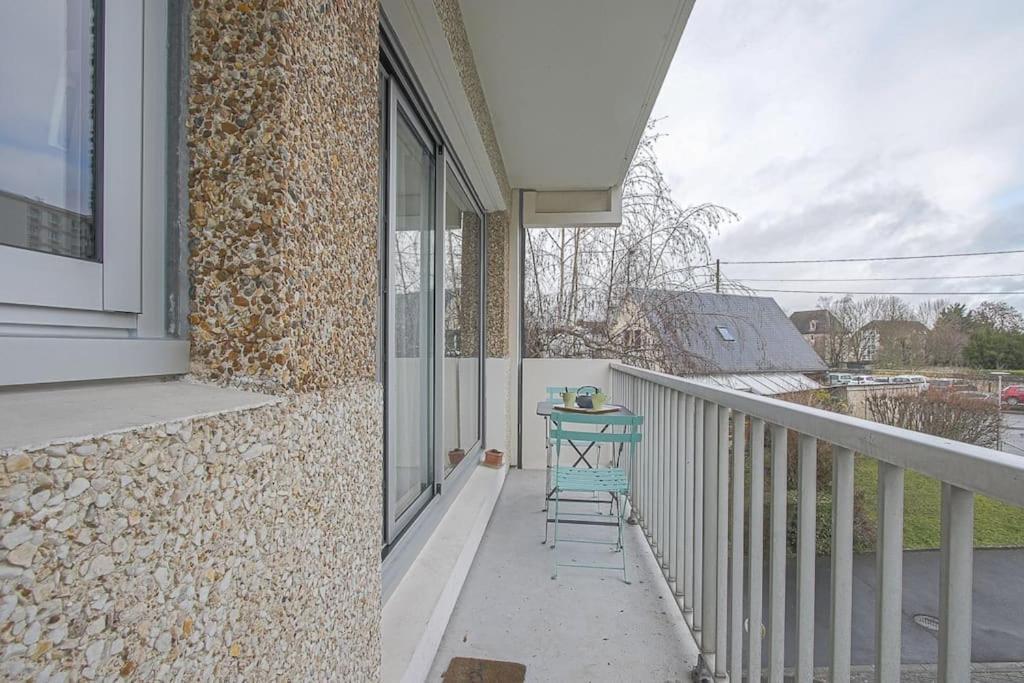 شقة Appt Agreable Avec Balcon Au Sud-Ouest De كان المظهر الخارجي الصورة
